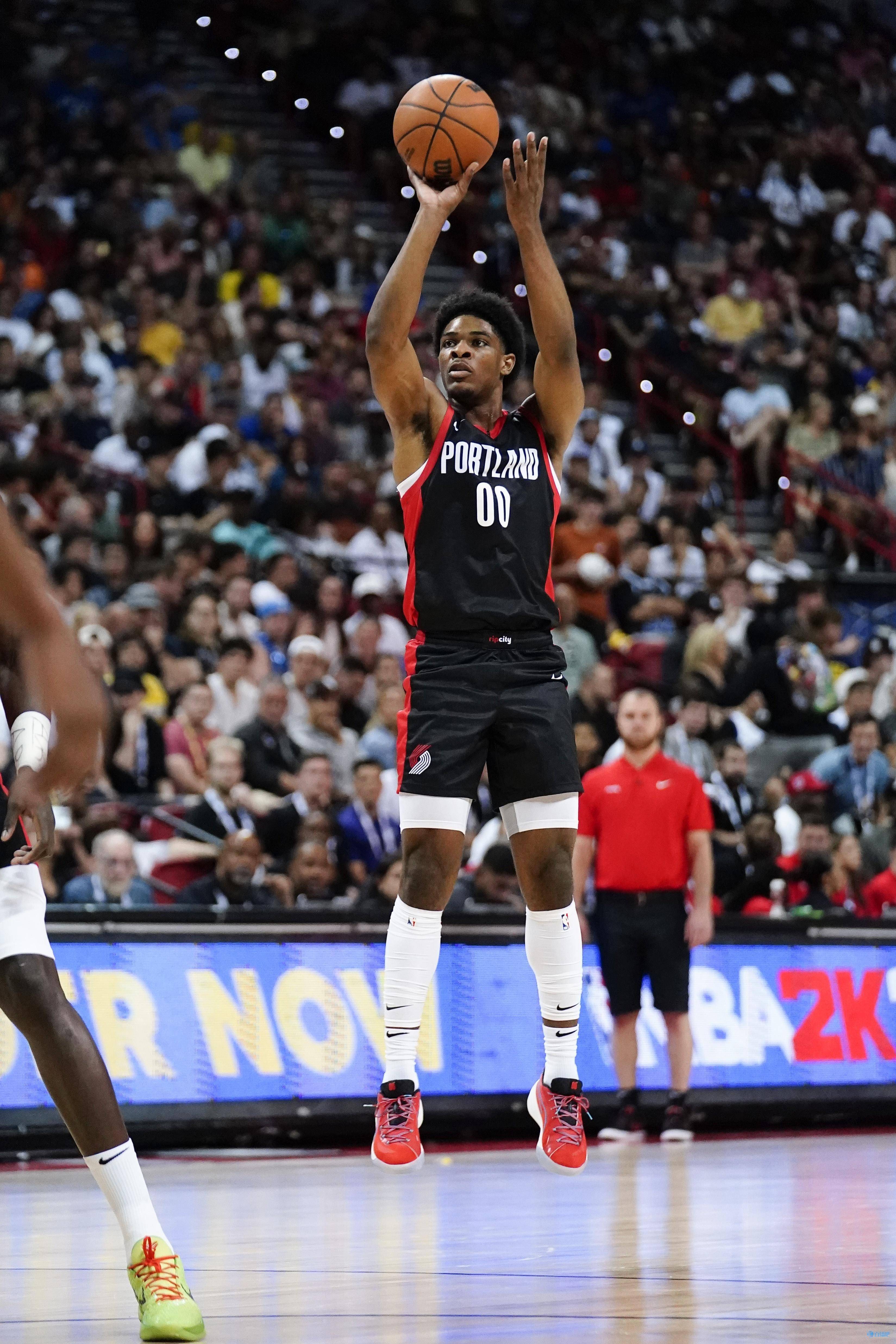 开拓者顺利击败老鹰,利拉德连续展现全方位实力获胜的简单介绍 开拓者顺利击败老鹰,利拉德连续展现全方位实力获胜的简单介绍