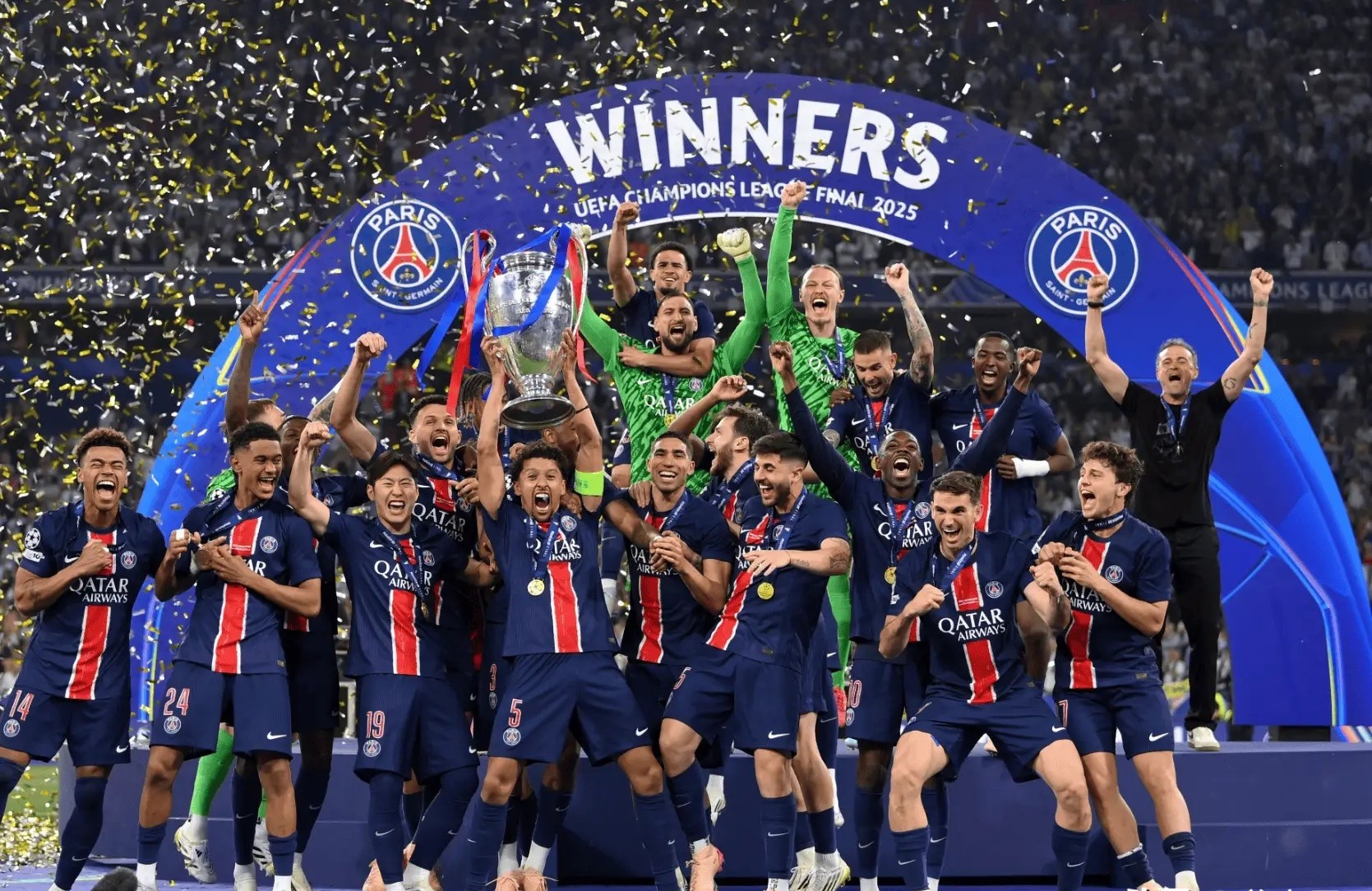 法兰克福主场击败对手，取得胜利