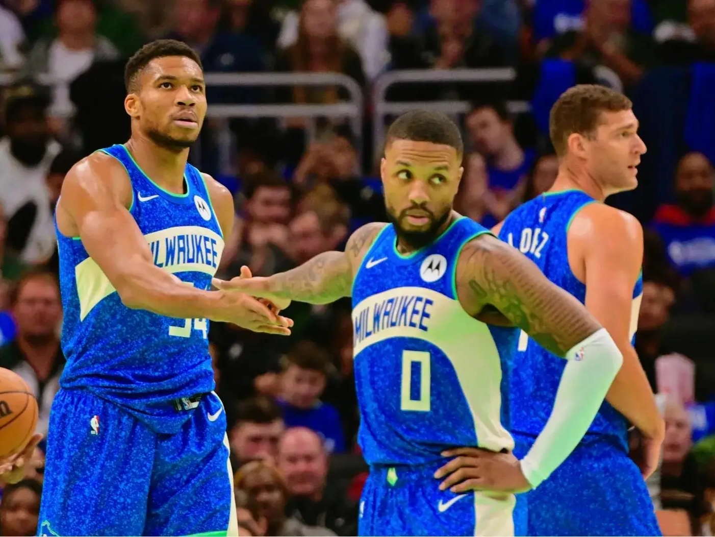 雄鹿击败猛龙连追2场