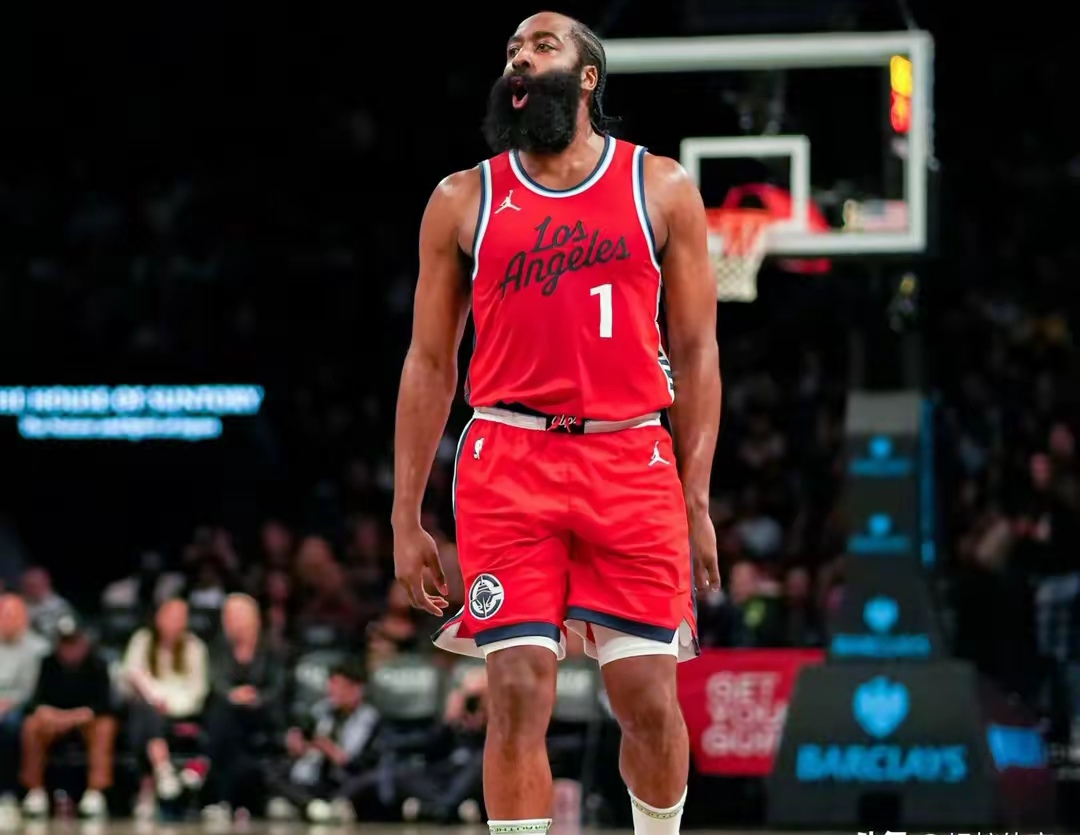 快船客场不敌篮网,遭遇两连败 快船客场不敌篮网,遭遇两连败