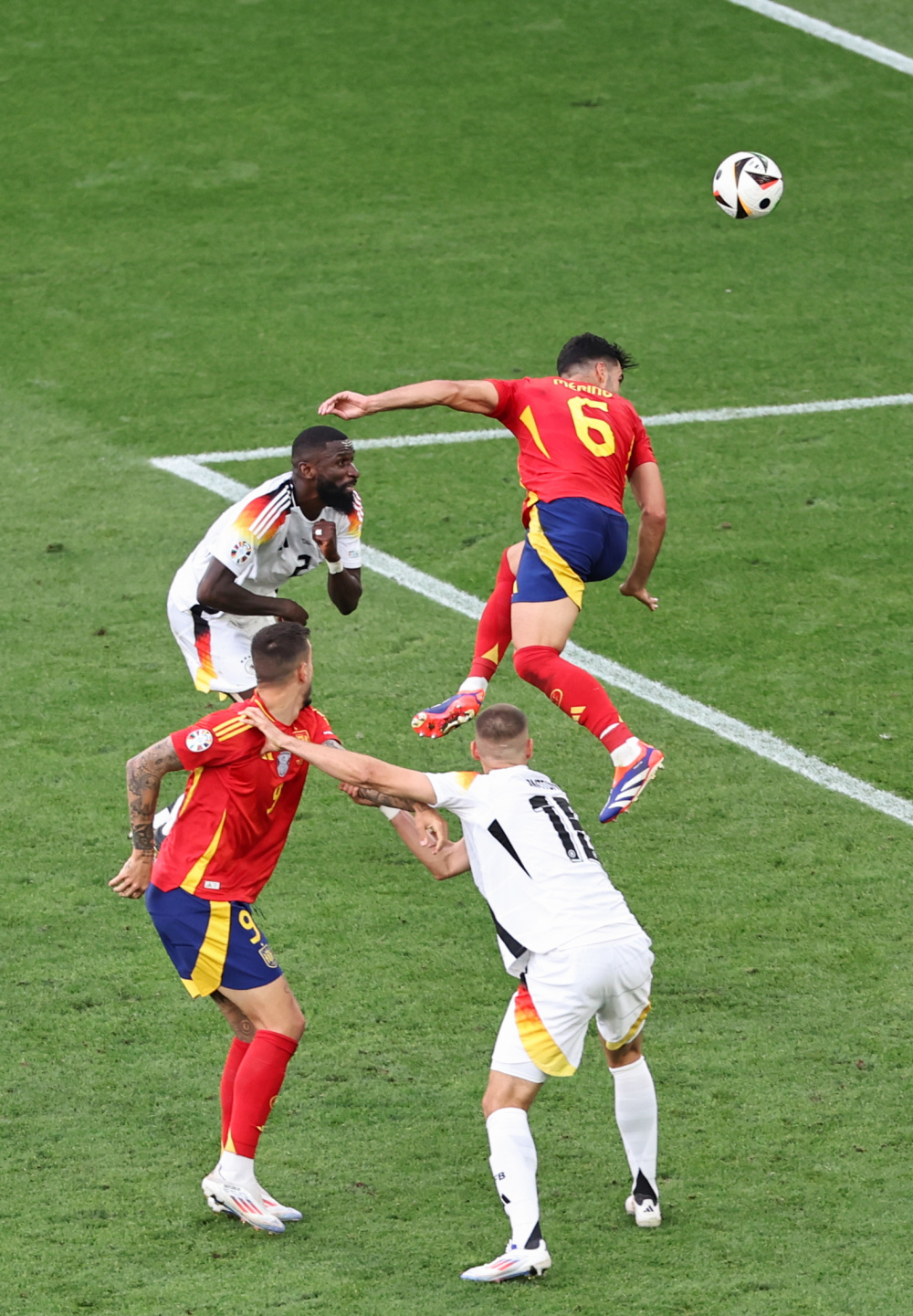 激情四溢！欧洲足球豪强再相遇