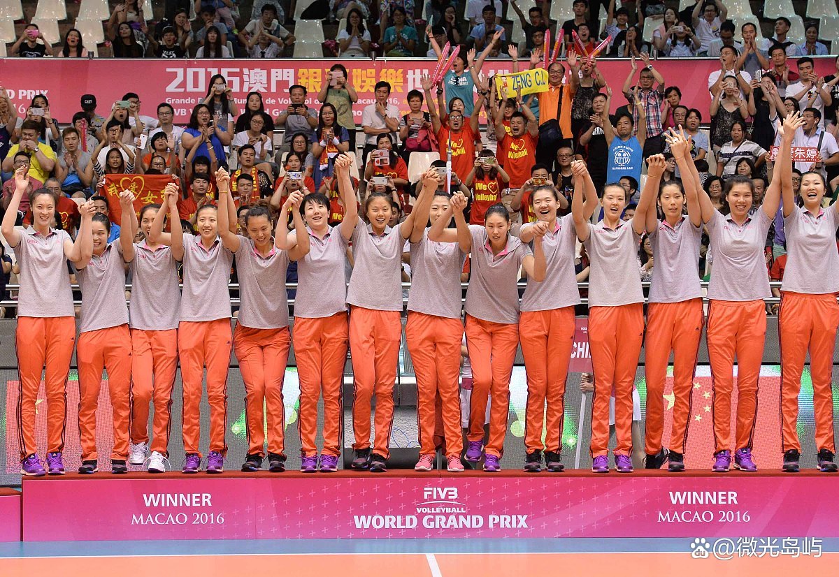 包含火箭迎来胜利，系列赛战至抢七的词条