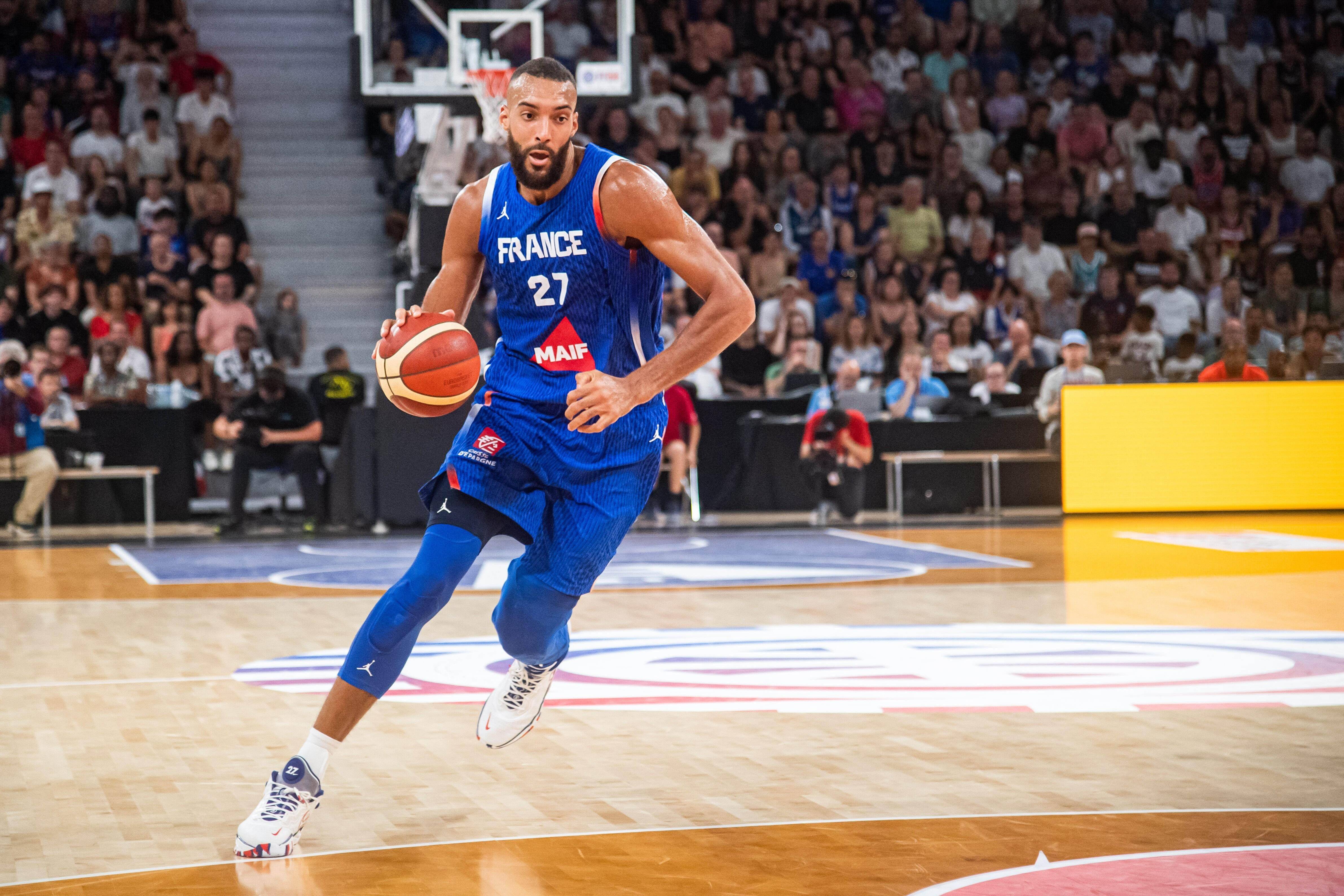 欧洲巨星:戈贝尔获得最佳防守球员的简单介绍 欧洲巨星:戈贝尔获得最佳防守球员的简单介绍