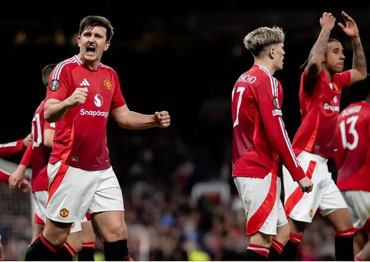 利物浦主场击败曼联晋级欧联四强