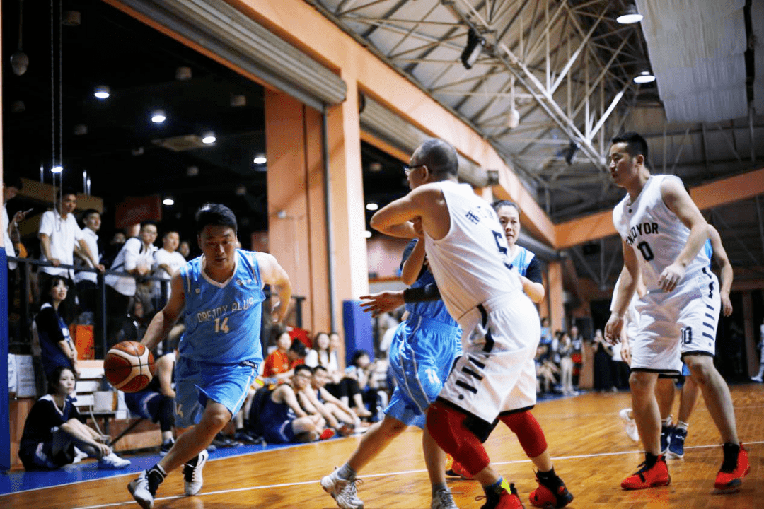 关于战队备战周密，迎战对手气势如虹的信息